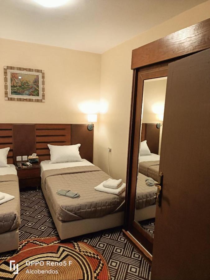 Hotel Plaza De Petra Wadi Musa Esterno foto